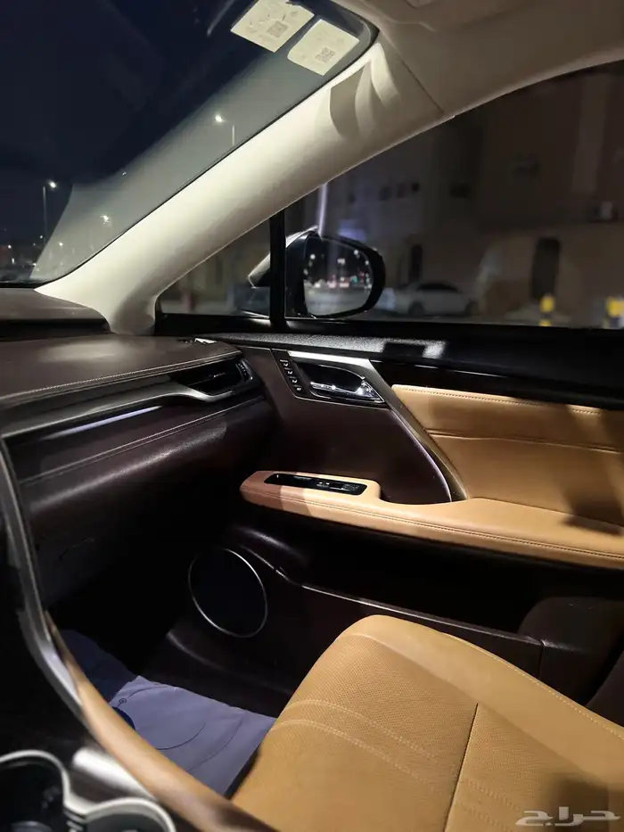 جيب لكزس RX450h هايبرد موديل 2017 37