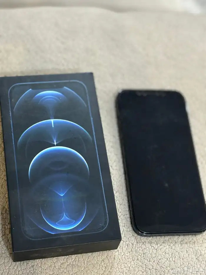 12 برو ماكس iPhone 1