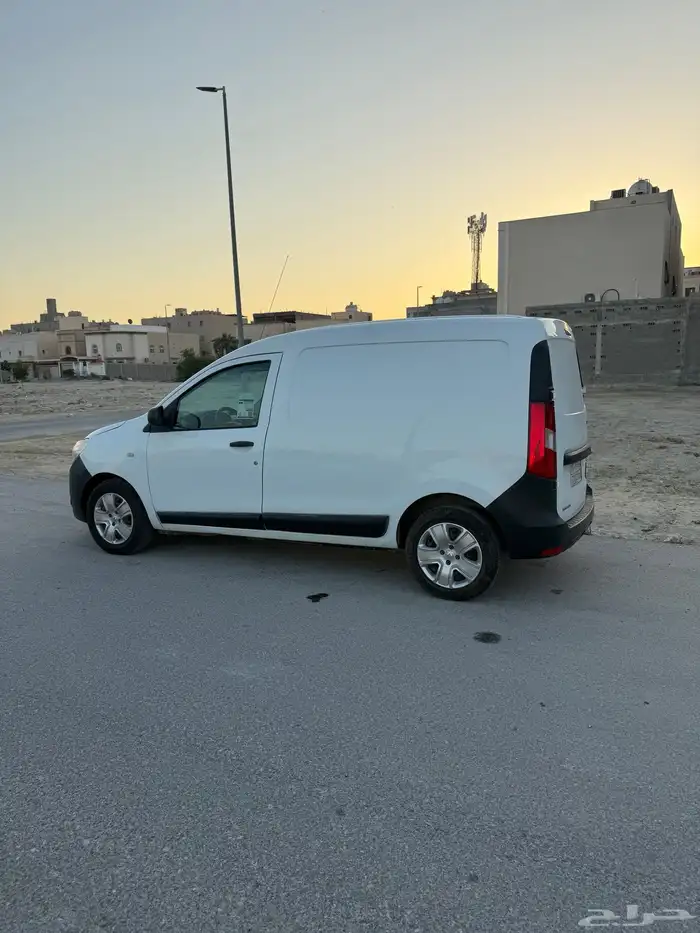 رينو دوكر موديل 2022 8