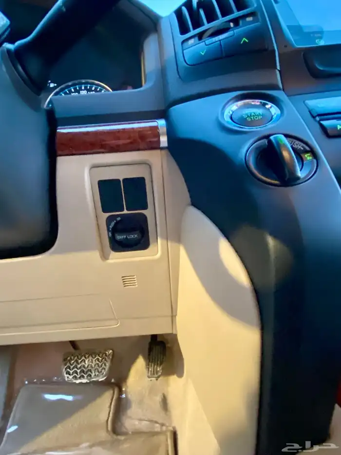 تويوتا لاند كروزر 2015 24