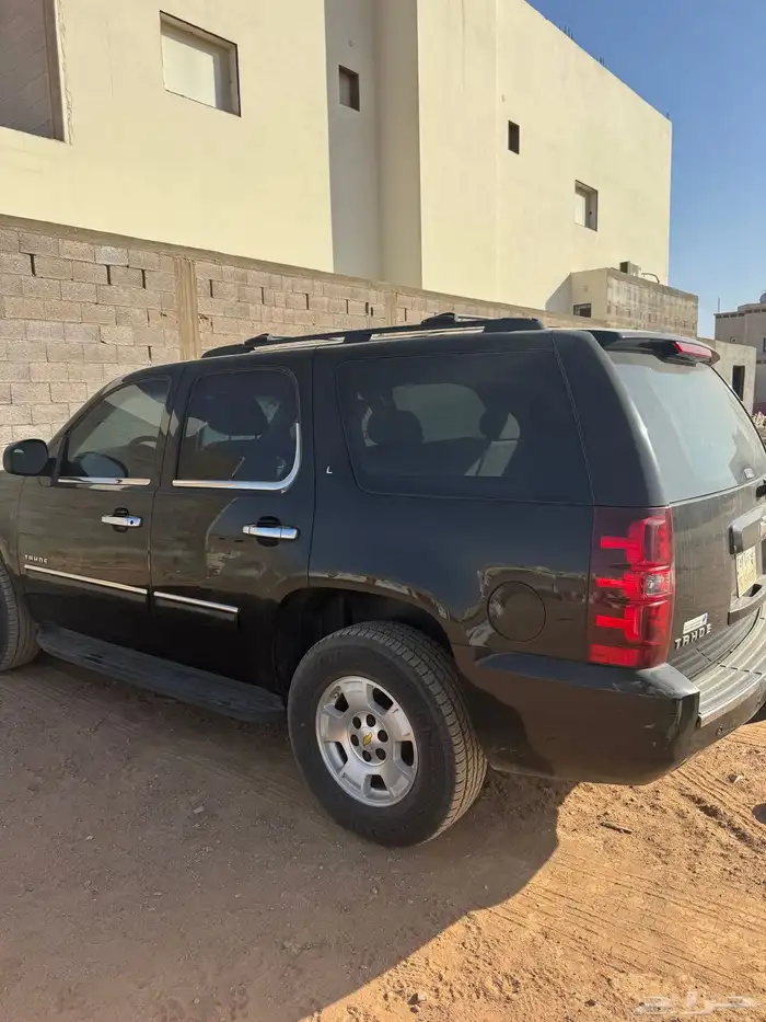 تاهو موديل 2010 ممشاه 317الف 3