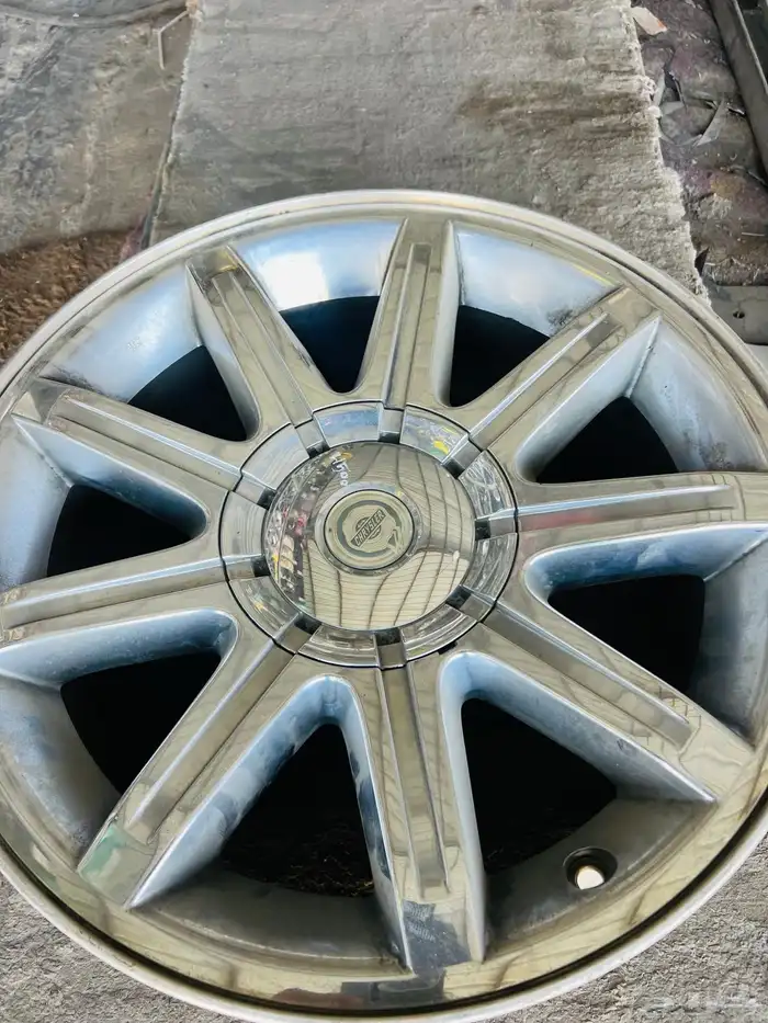 جنوط لكساني اصلي وكاله موديل 2007  2008 مقاس17 جنوط كل نظيف 2