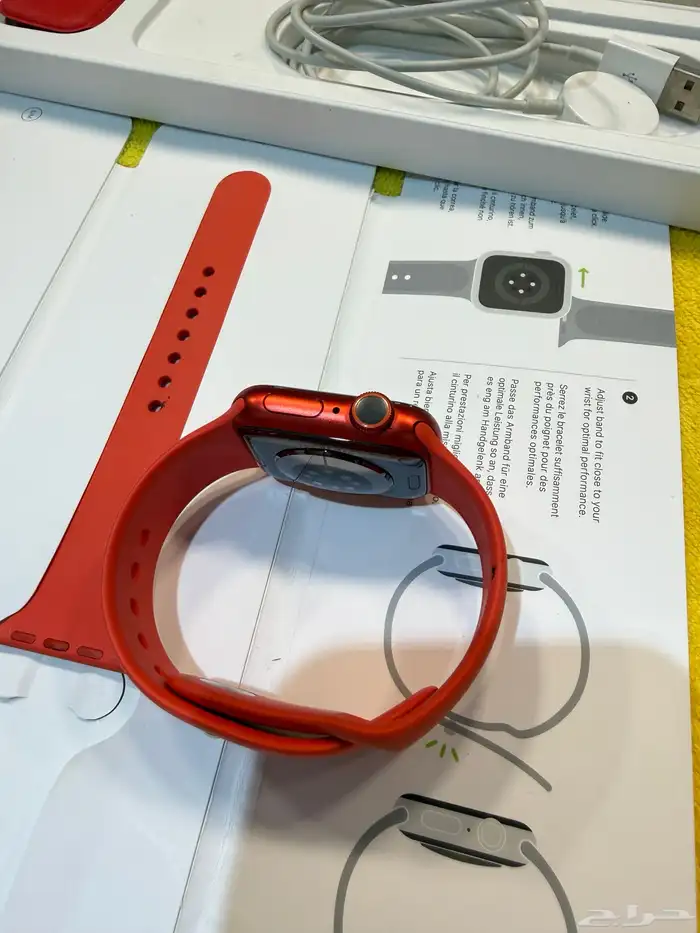 ساعة ابل سريس 6 مقاس 40 مع كرتونها وكامل اغراضها 8