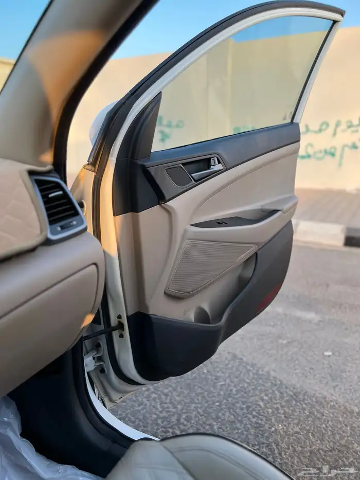 توسان هيونداي 20