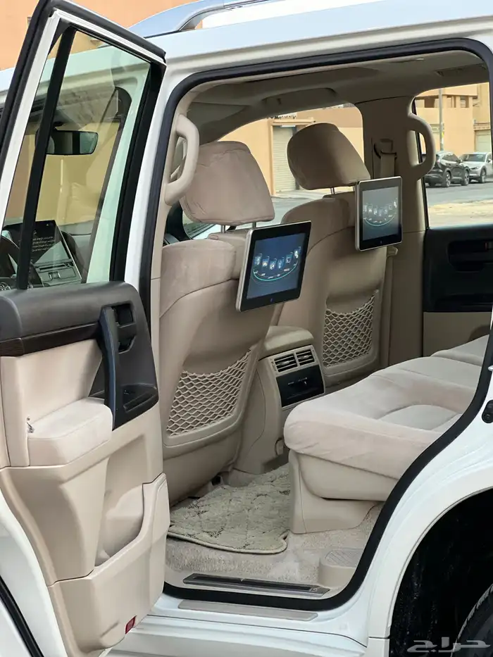 لاندكروزر 2019 فل كامل تورينق 9