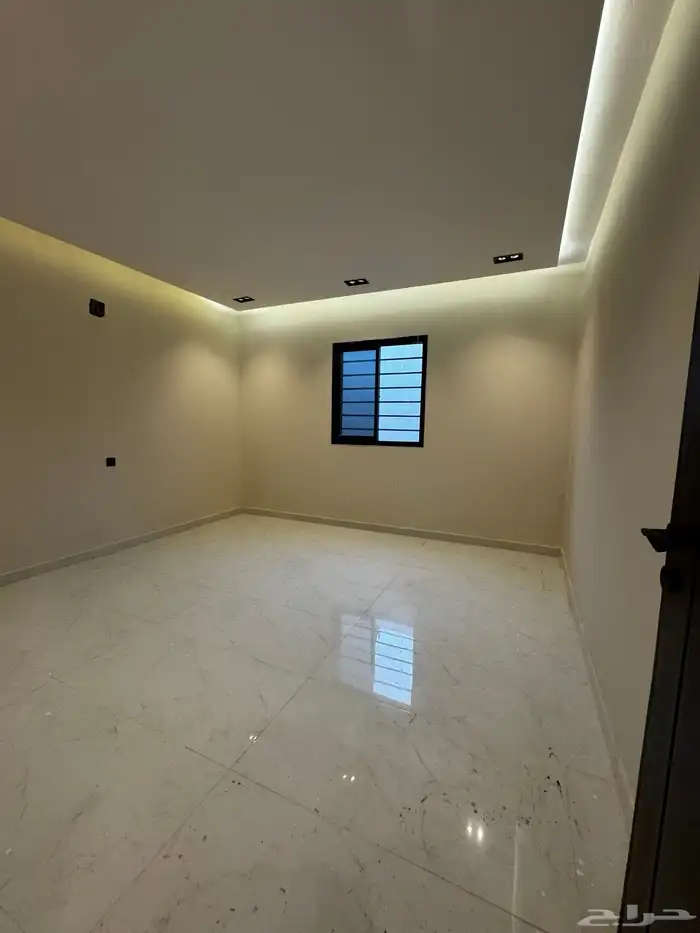 دور علوي مستقل بسعر 700 الف مساحه 661م 6
