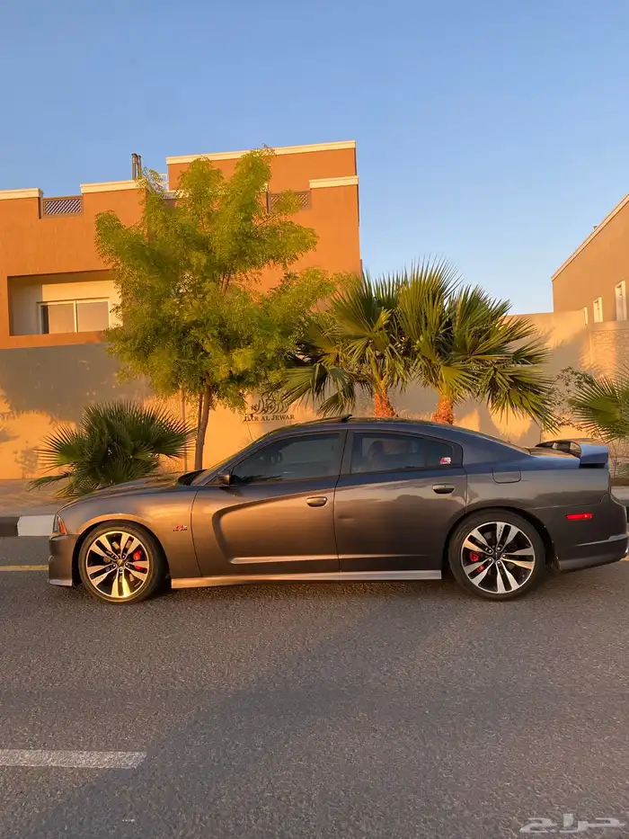 Charger SRT 2014 ممشى قليل 9