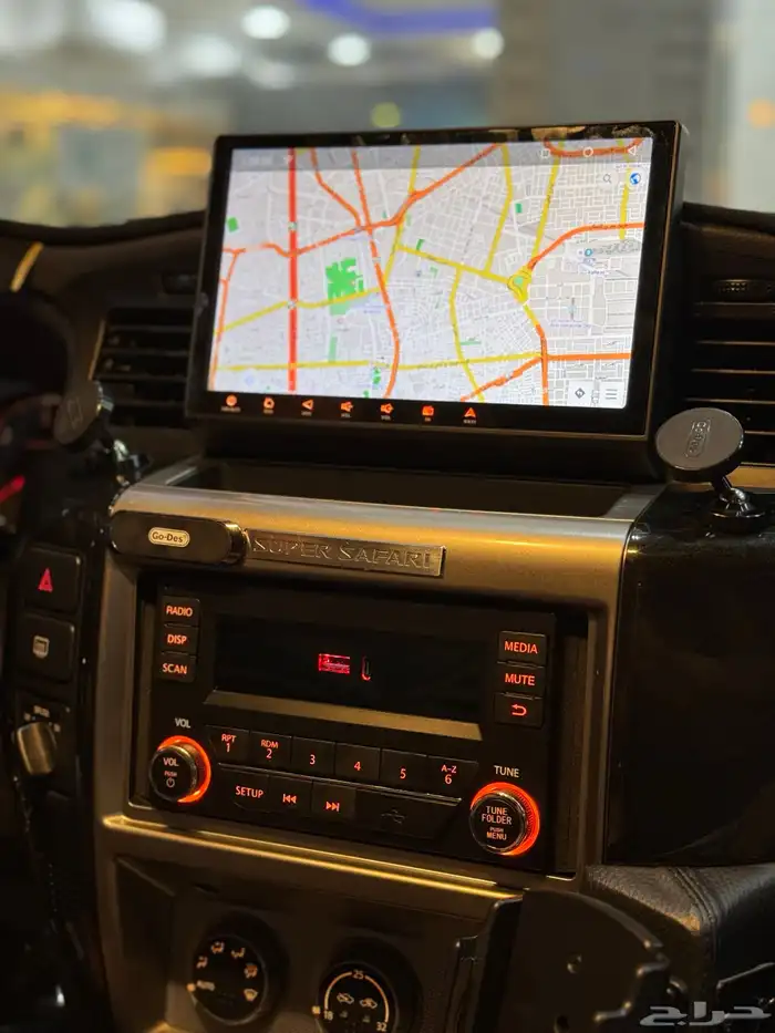 شاشة نيسان فتك 2006-2025 قطعتين 13