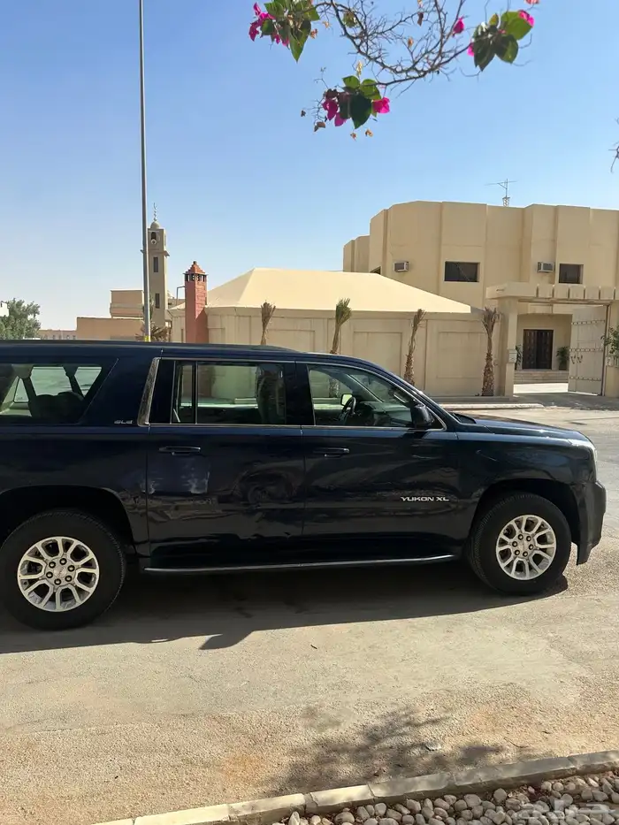 جي ام سي يوكن XL وكاله sle 4