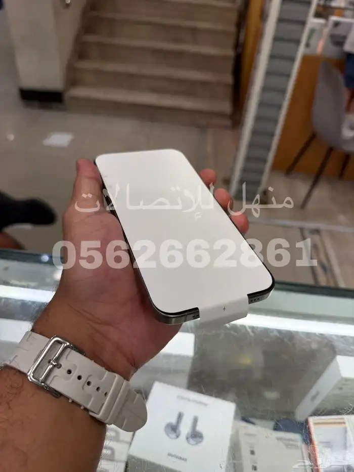 للبيع ايفون 15 برو ماكس 512 مستبدل من الضمان مااستخدم 3