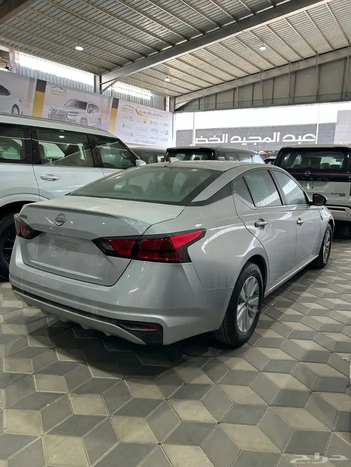 نيسان التيما 2026 اساندر رمادي ابيض فضي باقل سعر في السوق 5