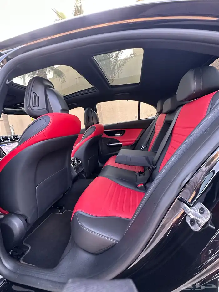 مرسيدس C300 ماشي 47 الف بحاله الوكاله 14