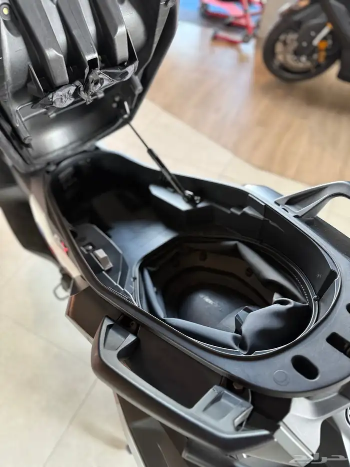 دباب بي ام BMW C400 4