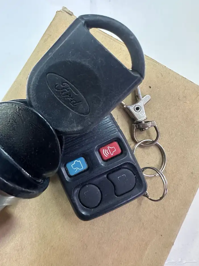 مفتاح فورد مع سوتش وريموت كامل 2