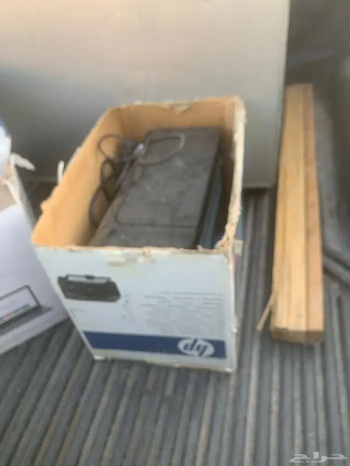 للبيع ثلاجه مع اثنين طابعه 3