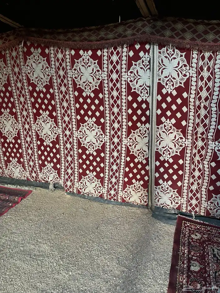 للبيع بيت شعر مبطن 2