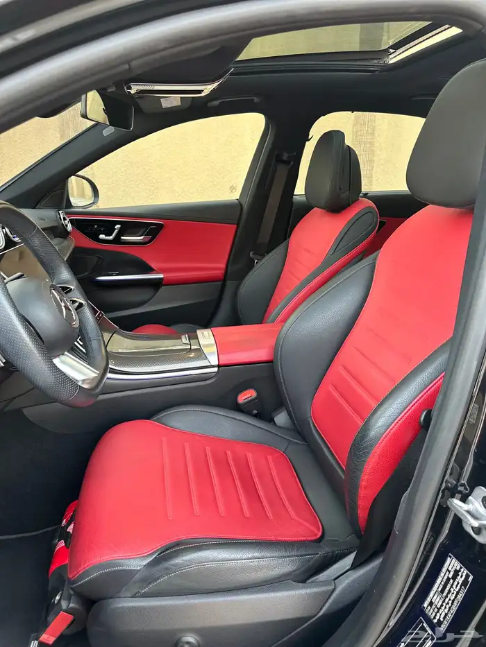 مرسيدس C300 ماشي 47 الف بحاله الوكاله 32