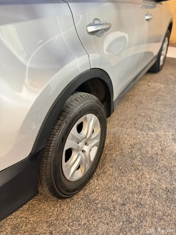 Toyota RAV4 2015 13
