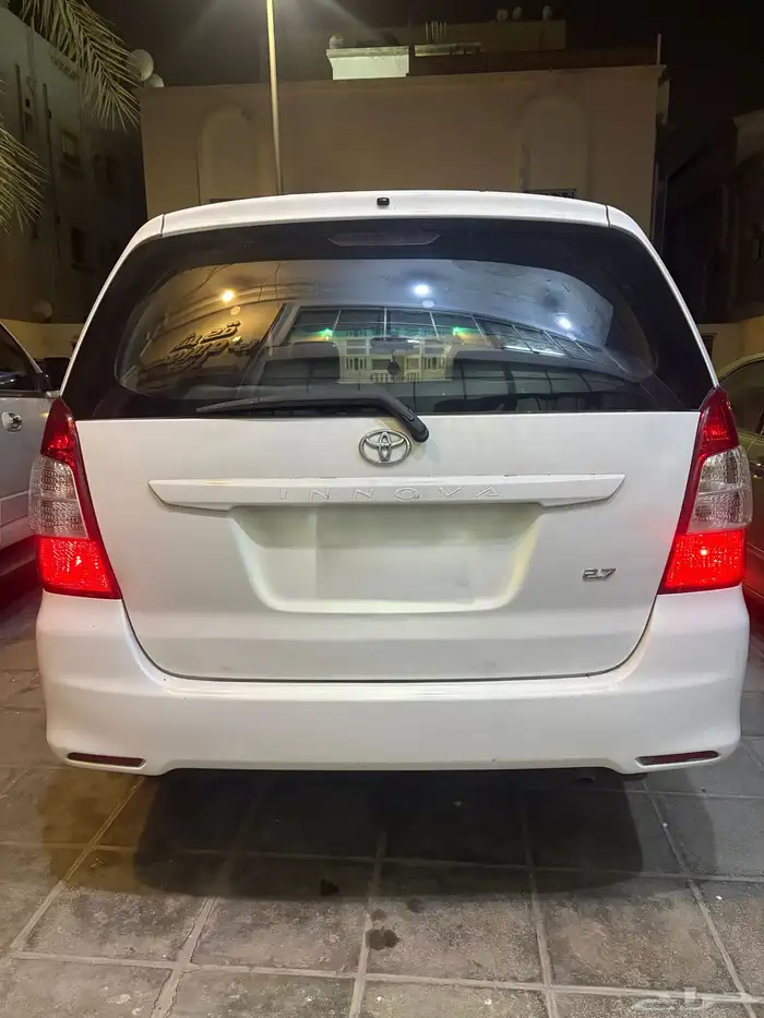 تويوتا أنوفا مديل 2012 استخدام شخصي 5