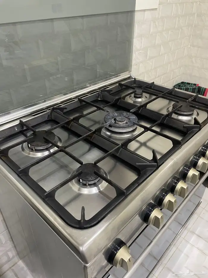 فرن ايطالي نظيف للبيع 6