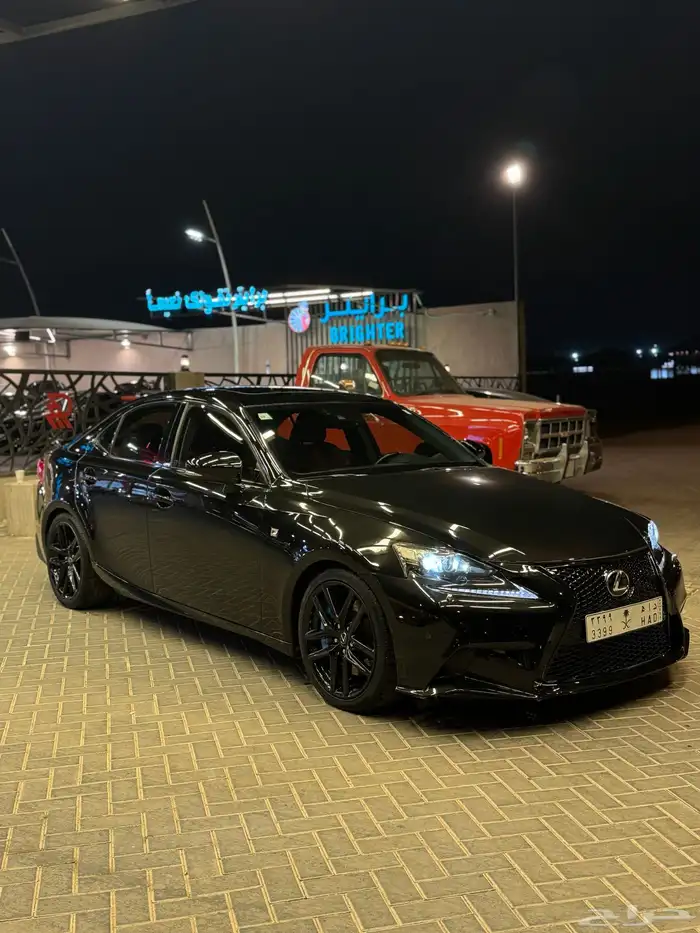 لكزس is350 F سبورت نظيف 2