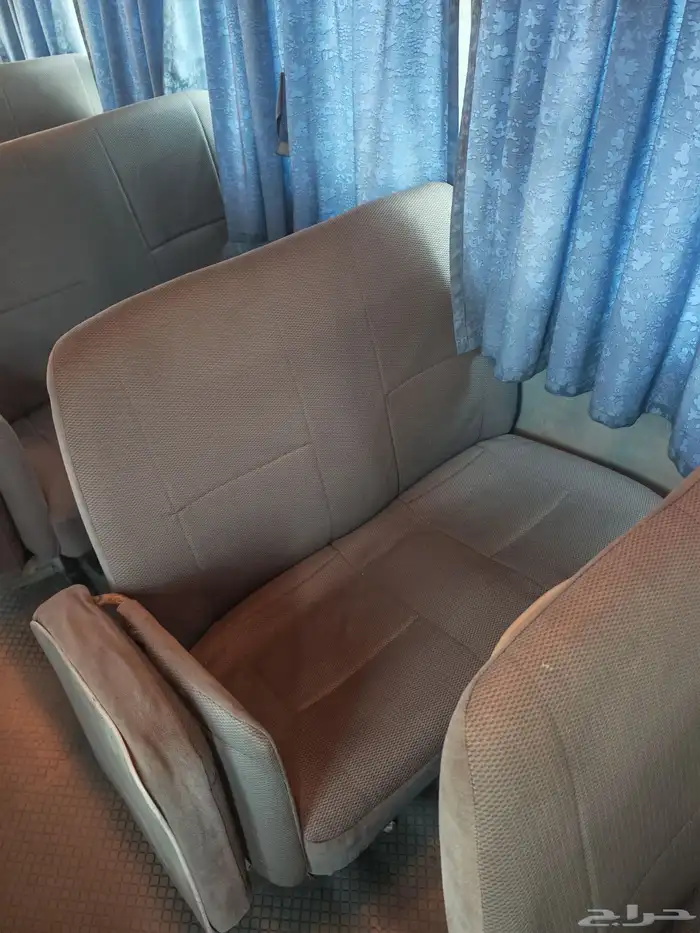 باص كوستر 30 راكب نظيف 48