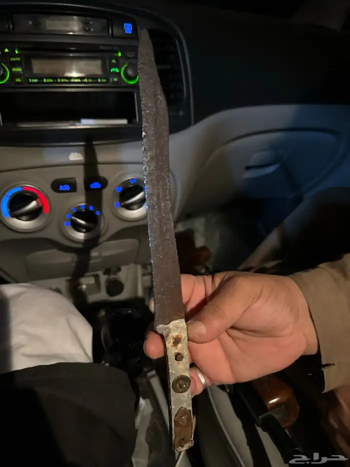 سكين قديمه 0