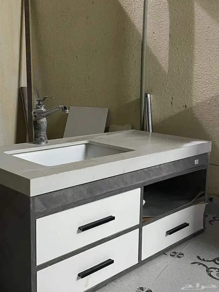 مغساله طولها متر وعرضها 50 صانتي 1