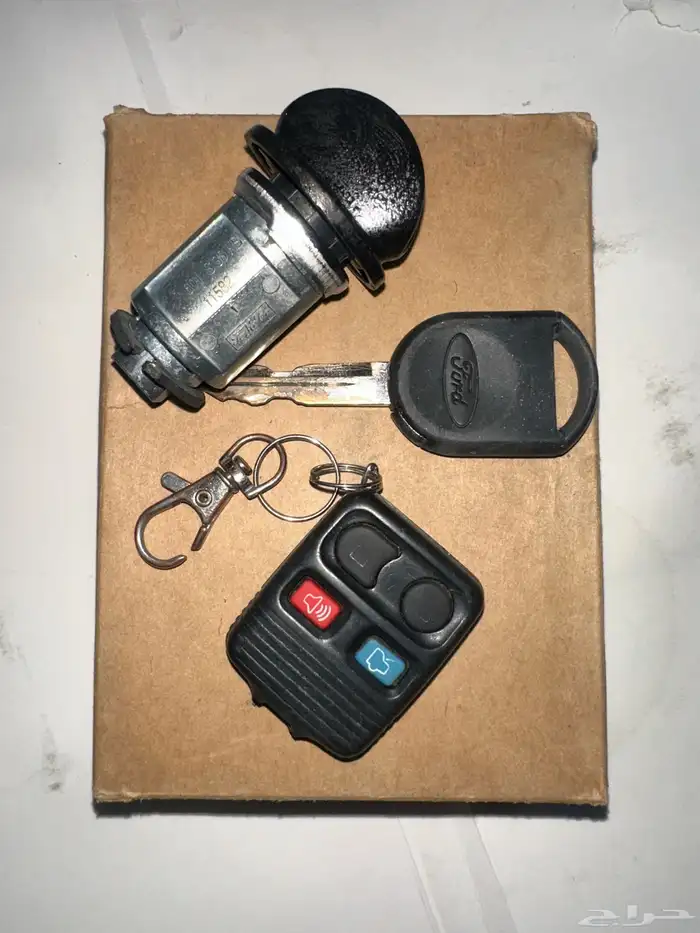 مفتاح فورد مع سوتش وريموت كامل 0
