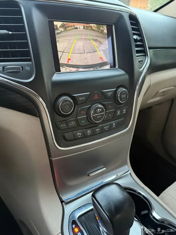 Grand Cherokee 2019 40
