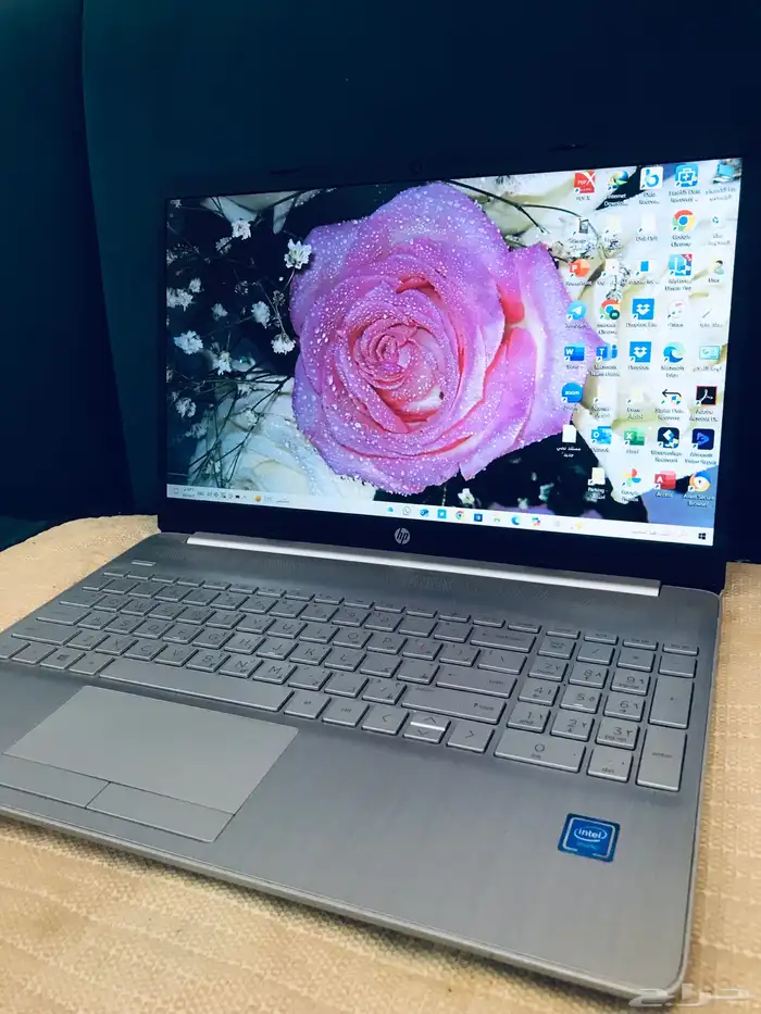 لابتوب شبه جديد للبيع 0