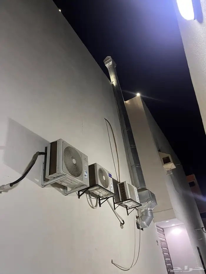 مطعم لتقبيل 1