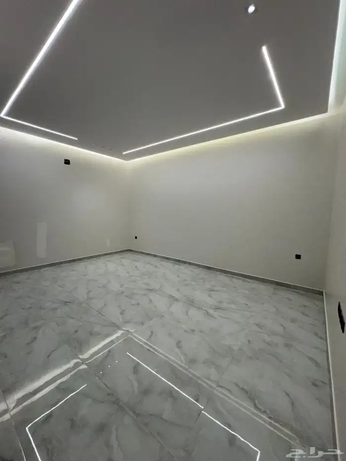 دور ارضي للبيع حي القادسية 3