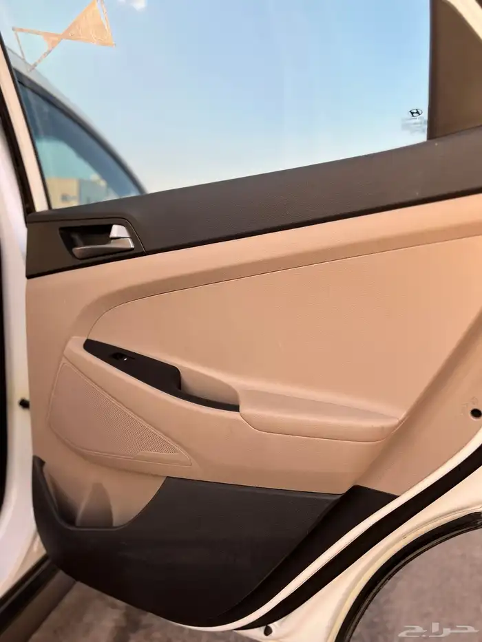 توسان هيونداي 15