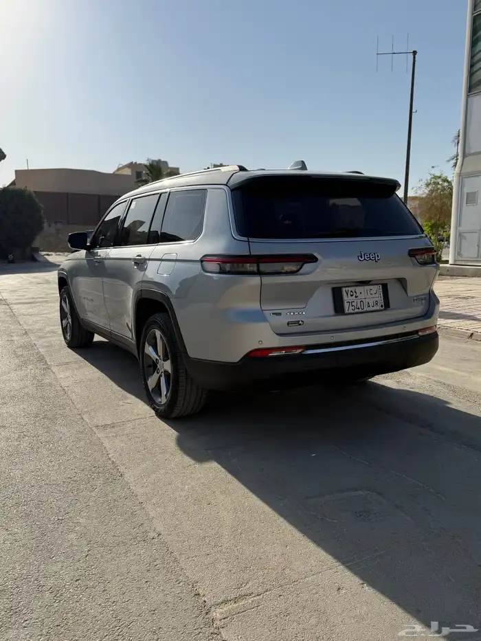 جيب شيروكي 2021 6