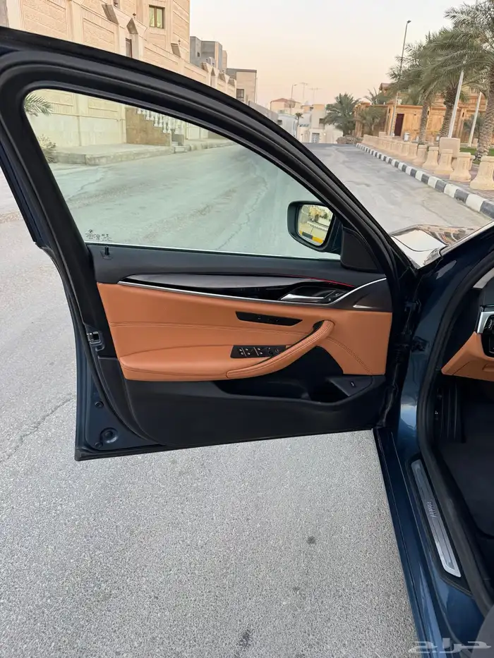 بي ام دبليو 520i موديل 2023 19