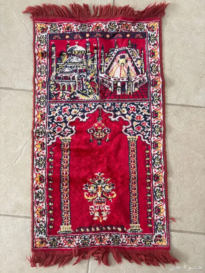 سجادة صلاة قديمة 0