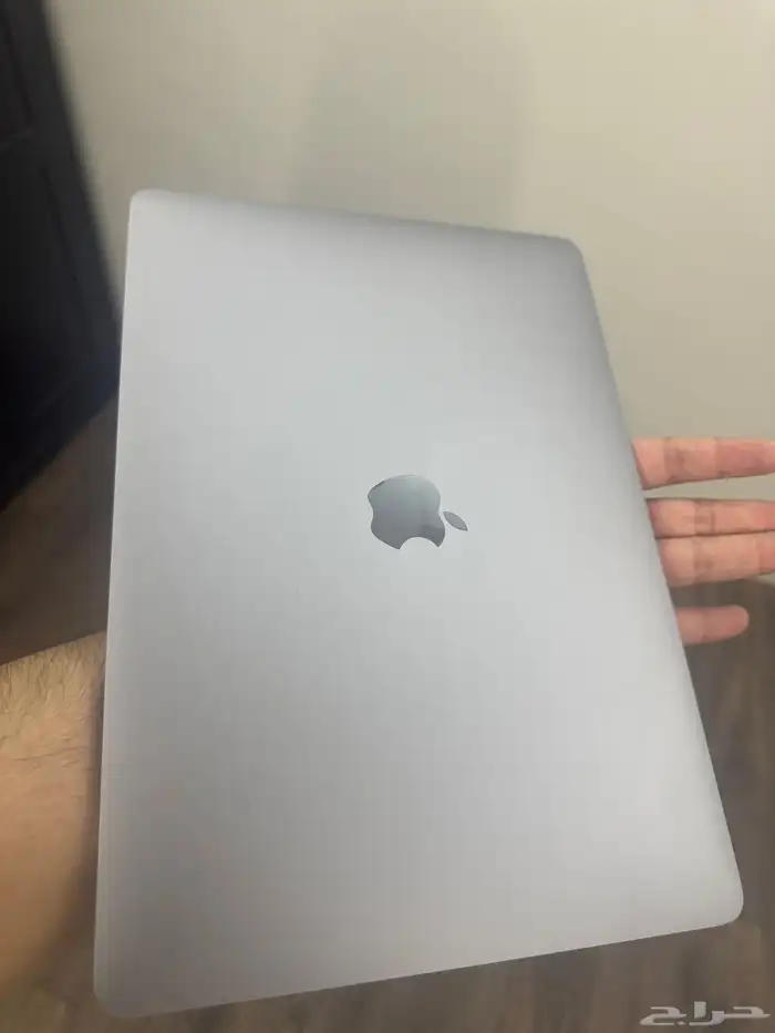 للبيع  MacBook Air 13-inch (Retina) إصدار 2018 0