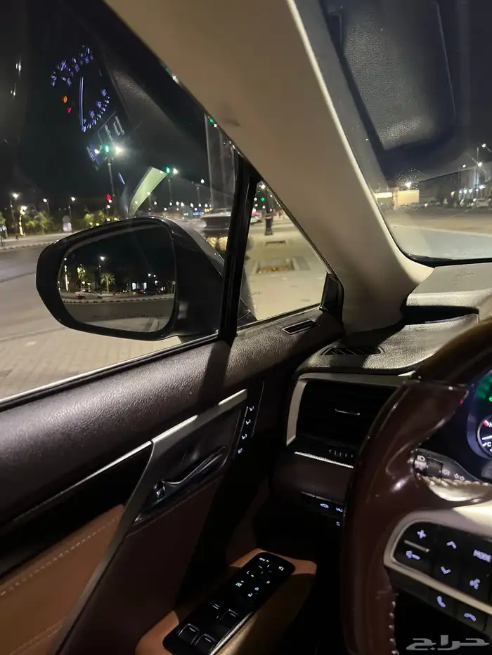 جيب لكزس RX450h هايبرد موديل 2017 31