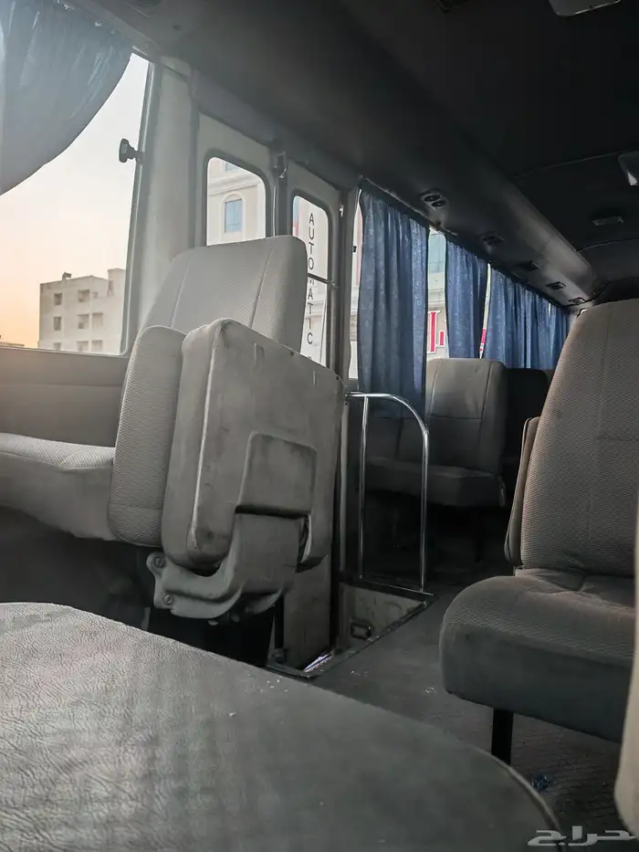 باص كوستر 30 راكب نظيف 14
