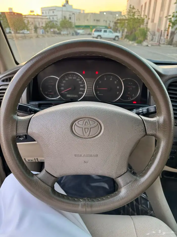 لاندكروزر 2006 قير عادي GXR1 18