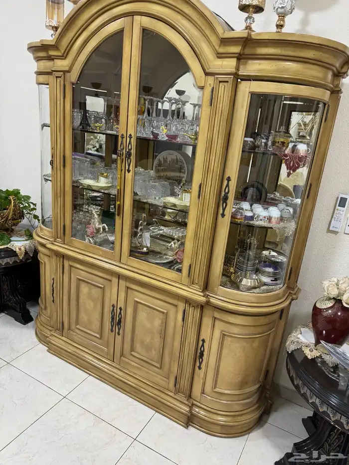 طاولة سفرة مع بوفيه عرض بدون مقابل لسرعة النقل 3