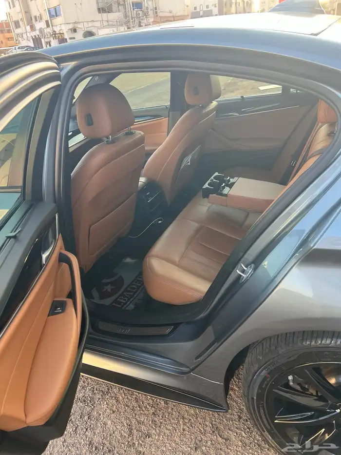 BMW. 520i. بي ام دبليو الفئة الخامسة 5