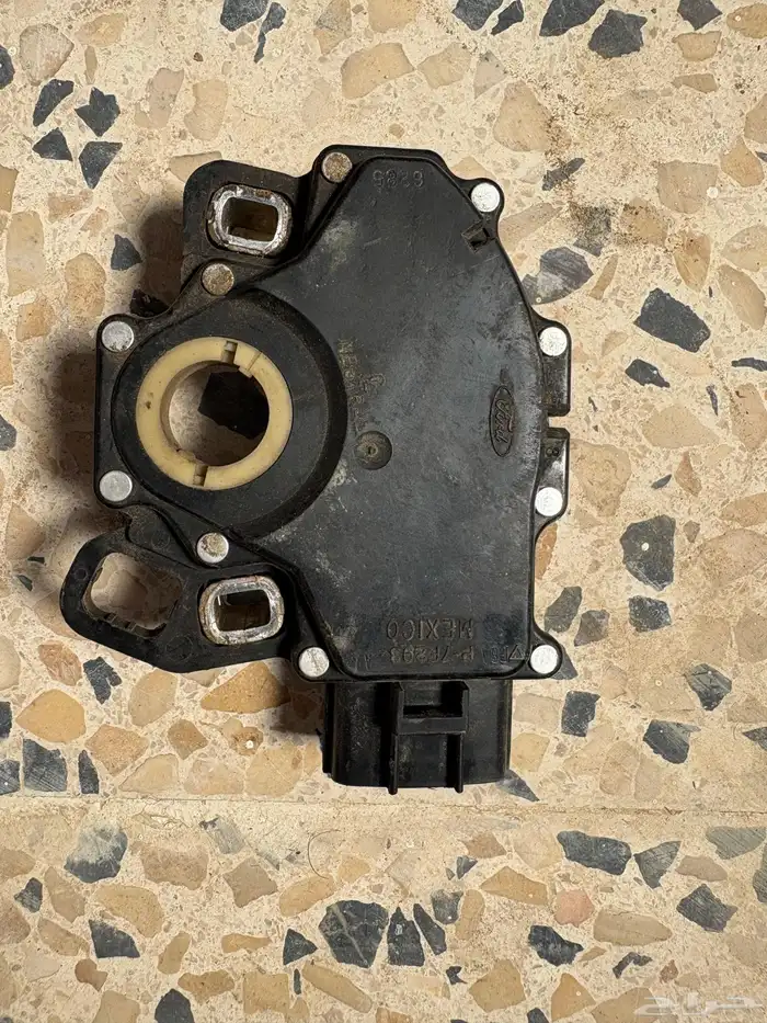 قطع فورد فكتوريا وماركيز 3