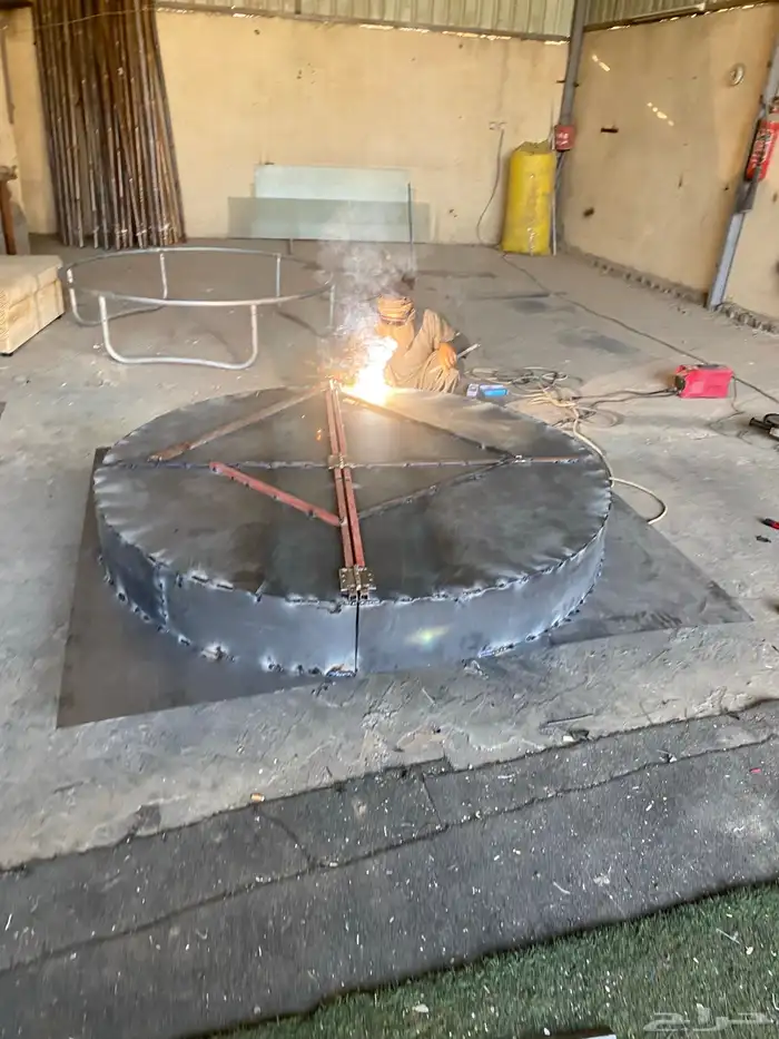 للبيع قرف حديد جميع المقسات جاهزة سهولة الفك والنقل 76