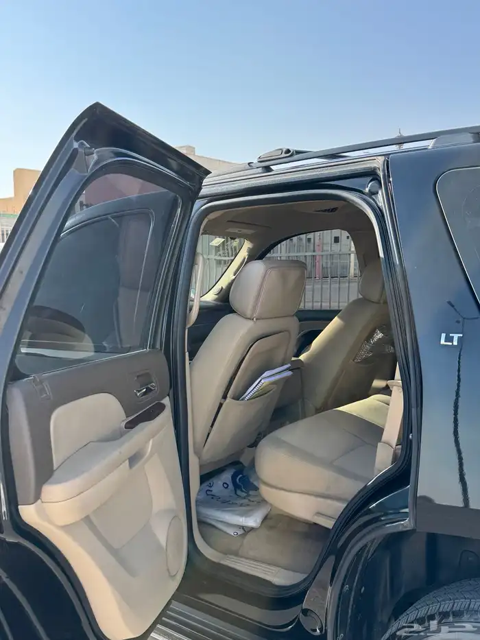 شفرولية تاهو 2012 اسود نظيف 19