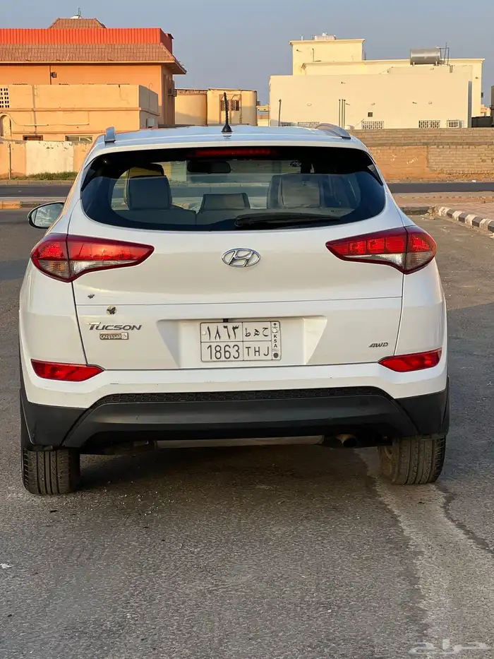 توسان هيونداي 22