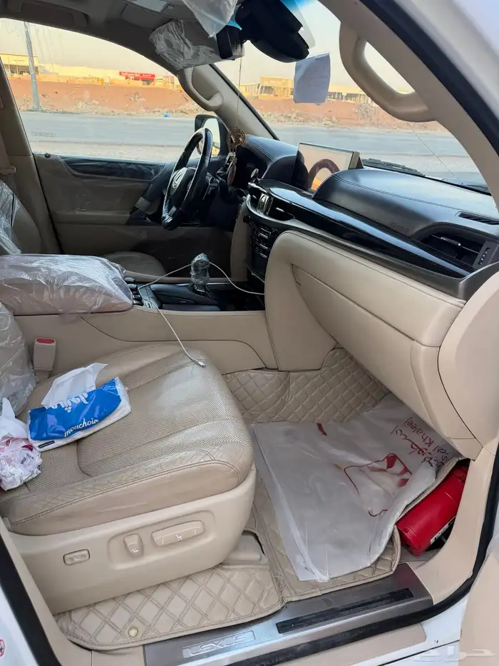 جيب لكزس سعودي 2017 5