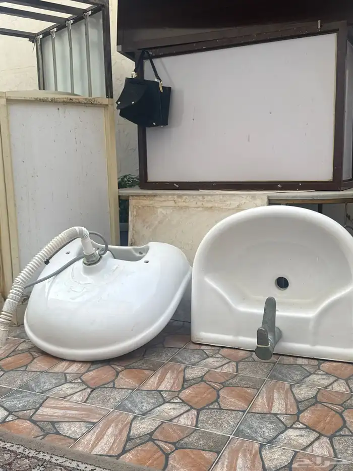 مغاسل وافرنجيه اعز كم الله لمن يحتاجها لوجه الله 0