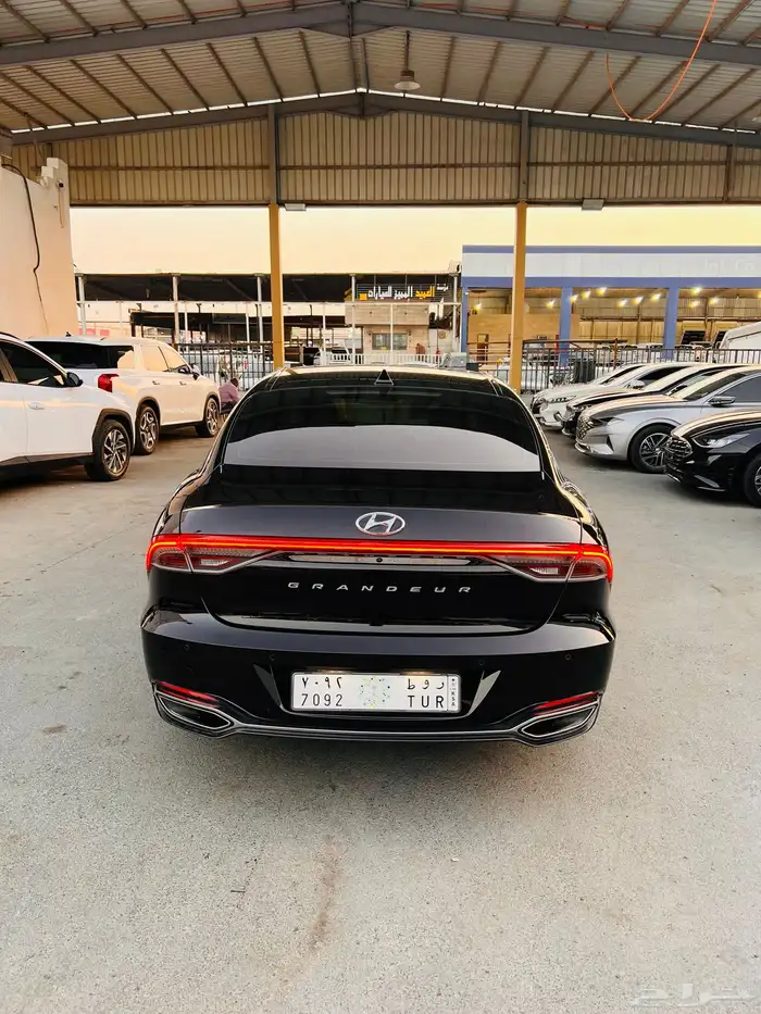 ازيرا 2021 (بنزين) ماكينه 6 وارد كوريا 1